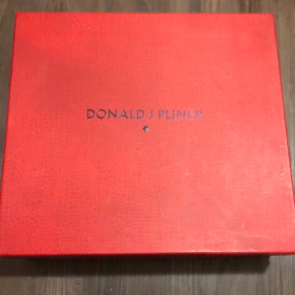 Donald J Pliner booties - Picture 4 of 5